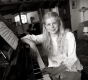 Julia van der Veeken